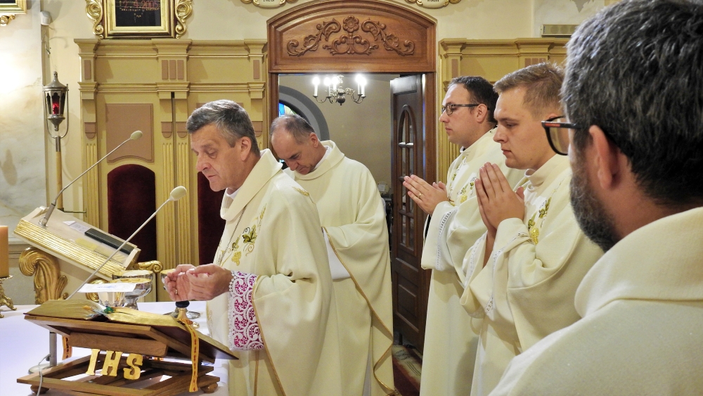 Msza w bazylice na rozpoczęcie pielgrzymki na Jasną Górę
